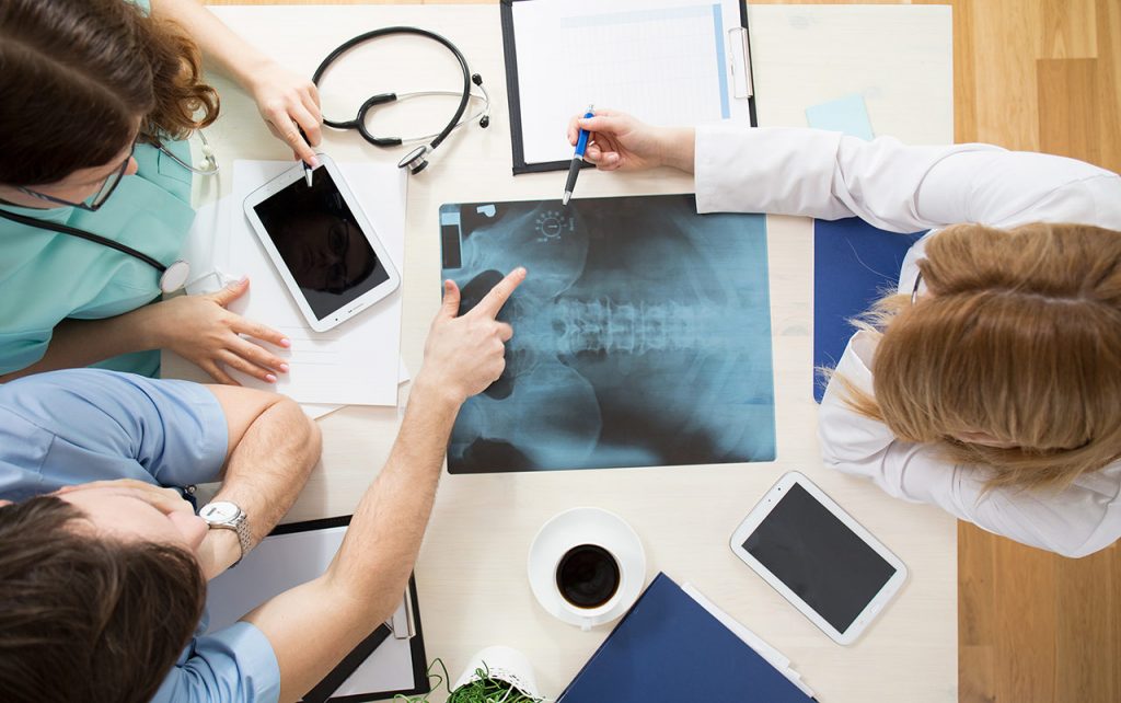 Osteopatia to medycyna niekonwencjonalna ,które błyskawicznie się kształtuje i pomaga z kłopotami zdrowotnymi w odziałe w Krakowie.
